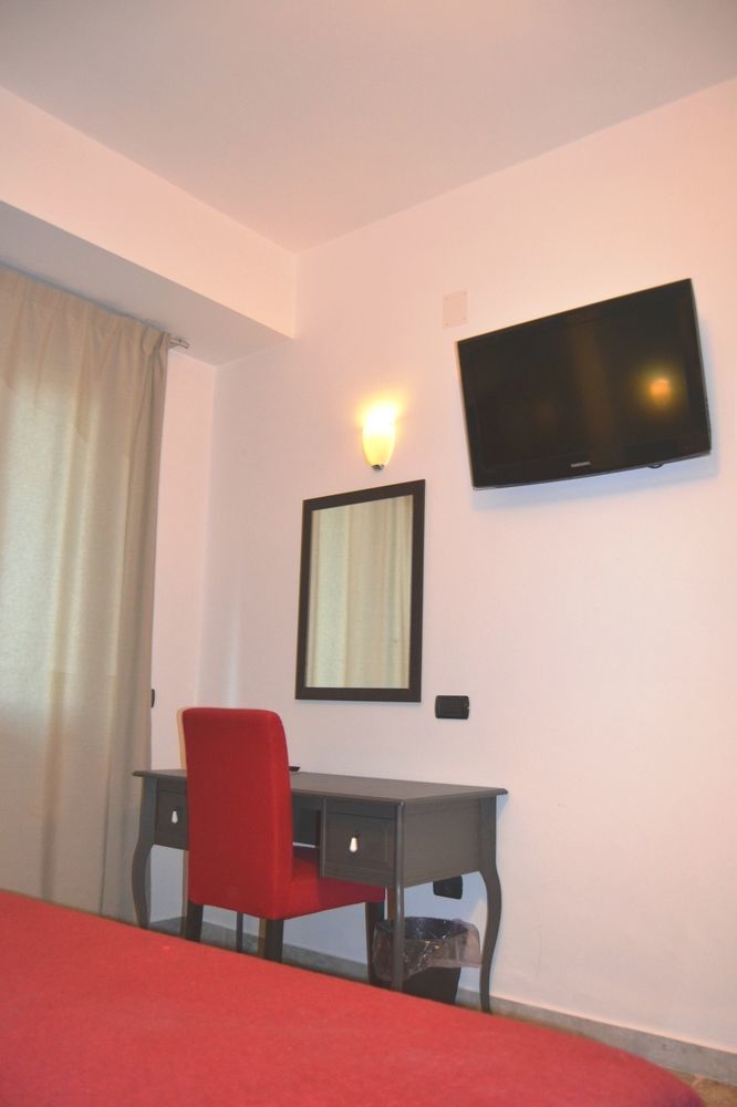 Diana Inn Accommodations ปอมเปอี ภายนอก รูปภาพ